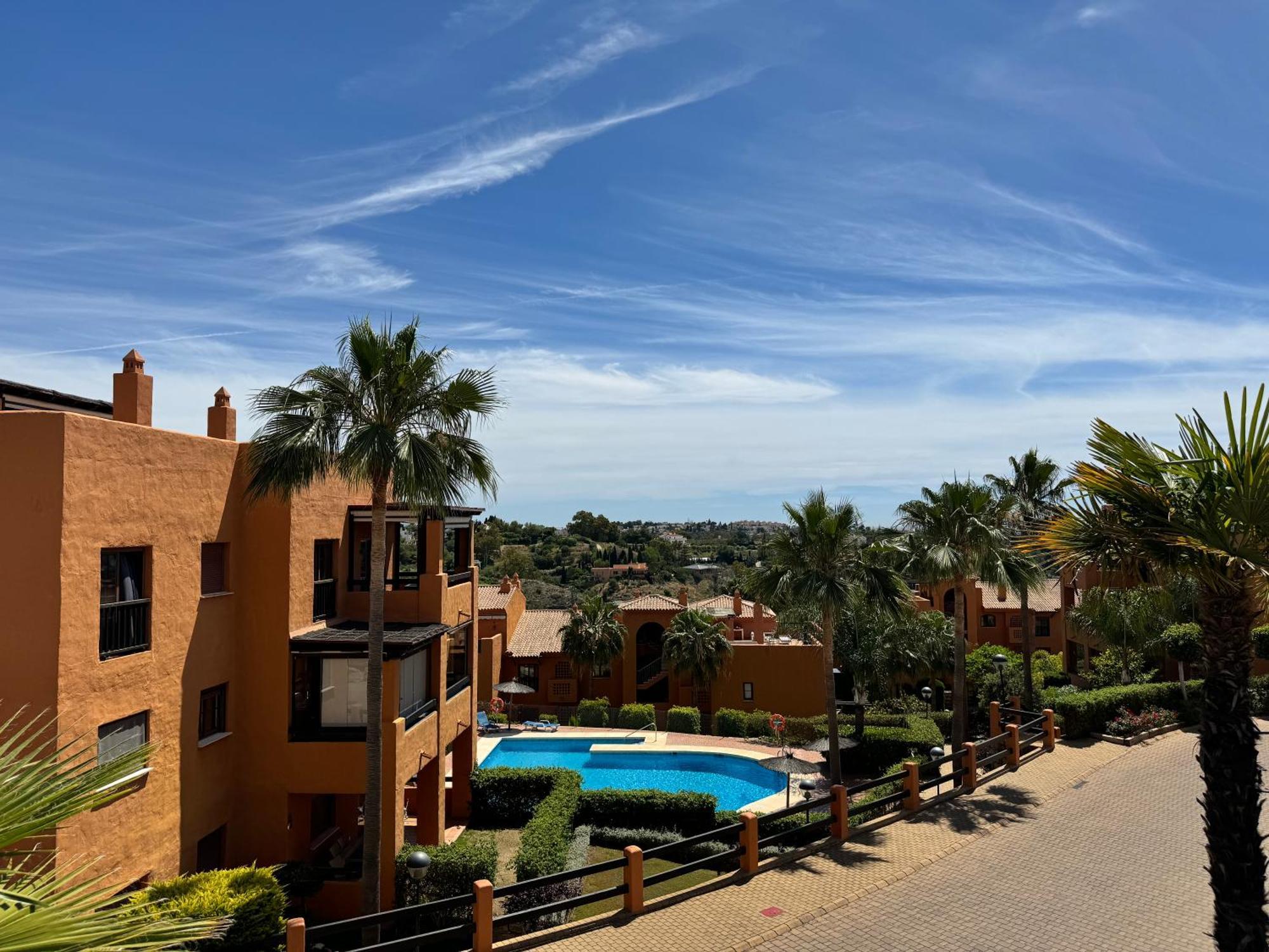 Piso De Lujo Totalmente Equipado A Estrenar Para 6 Estepona Exterior foto