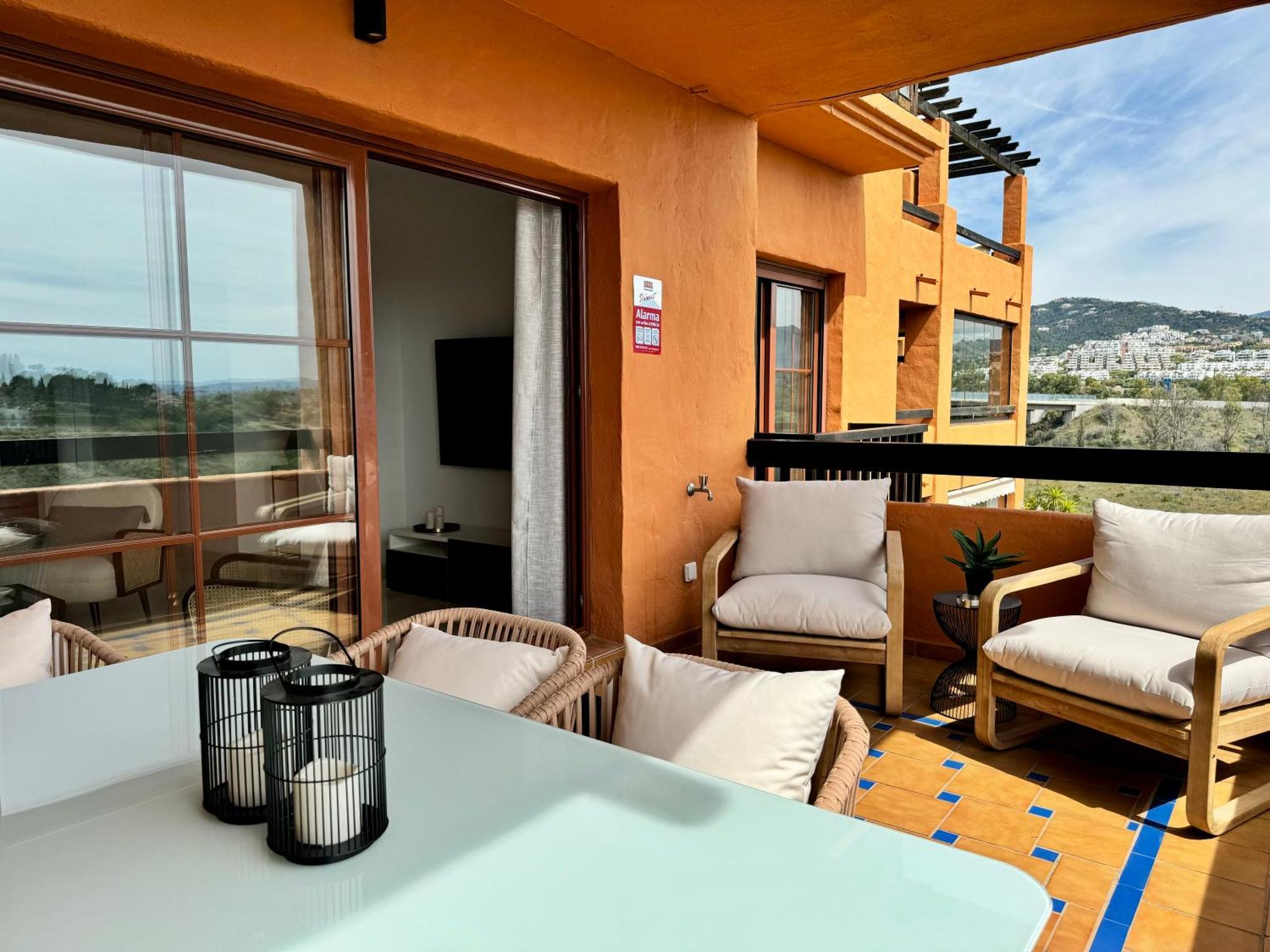 Piso De Lujo Totalmente Equipado A Estrenar Para 6 Estepona Exterior foto