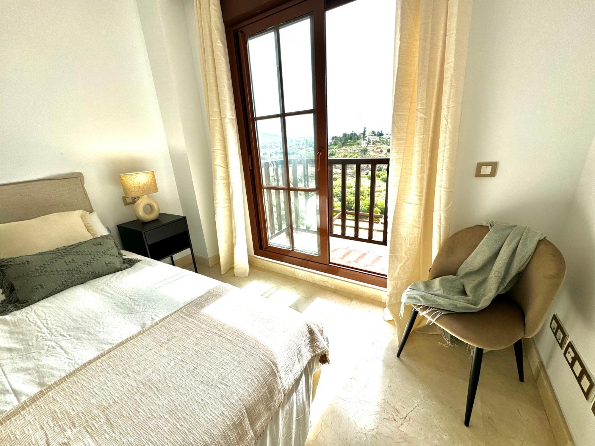 Piso De Lujo Totalmente Equipado A Estrenar Para 6 Estepona Exterior foto